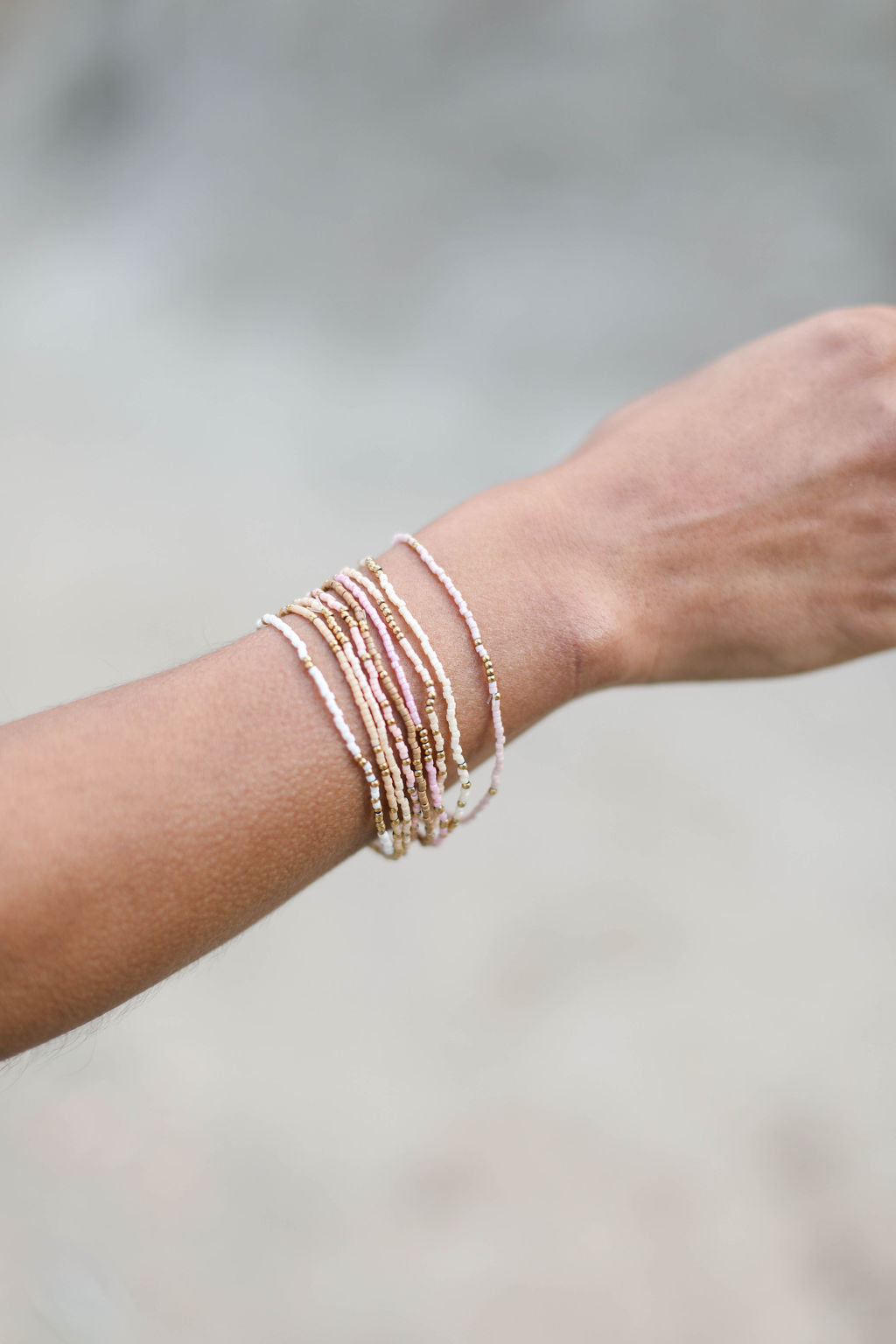 DAINTY BRACELET STACK - NATURAL