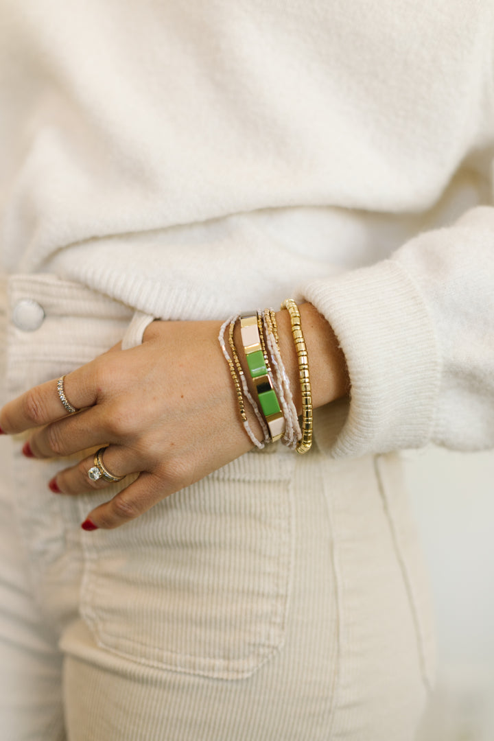 MONOCHROME GREEN BRACELET STACK