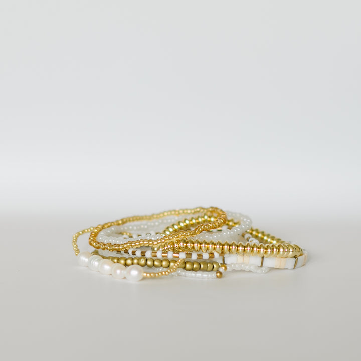 GOLDEN GLOW BRACELET STACK